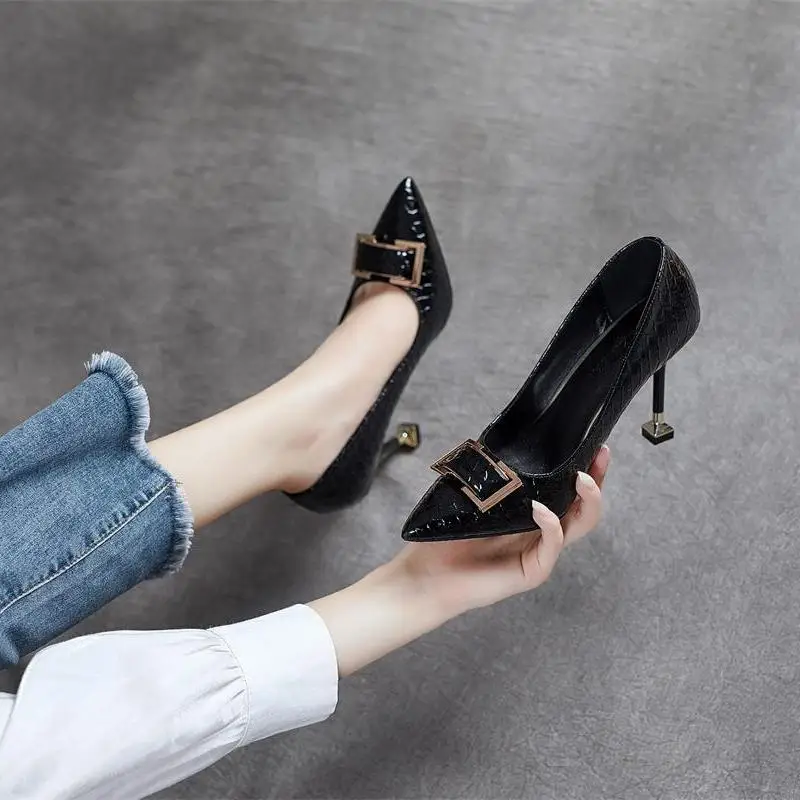 30-43 Patent Leather Snake Pat - Leatherwork Patterns Free recension och pris